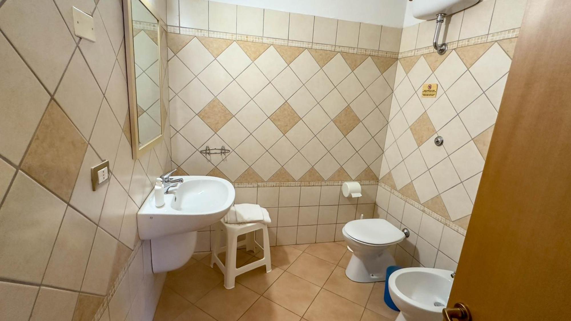 Su Recreu 'E Mare Hotel Bosa Marina Buitenkant foto